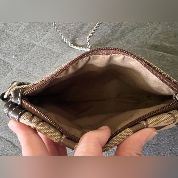 COACH VTG 90s Legacy Signature Turn Lock Brown Wristlet - Picture 6 of 10